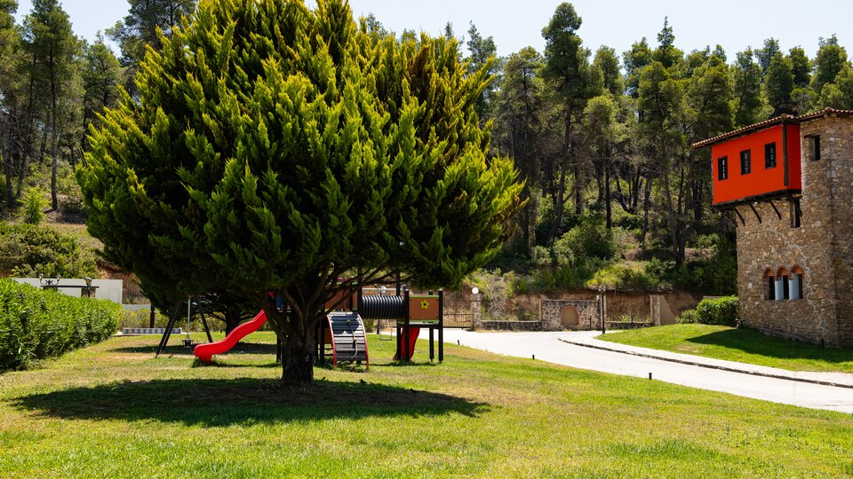 Simantro Resort
